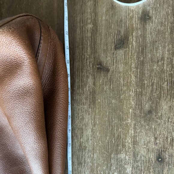 Michael Kors Tan Gold Hobo Bag with Relaxed Shape.  Some Pen Marks Inside. - Picture 10 of 12